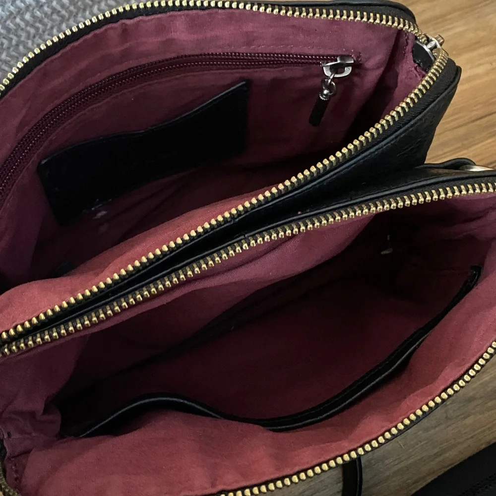 nat & nin  Leather Crossbody Bag - Picture 5 of 11